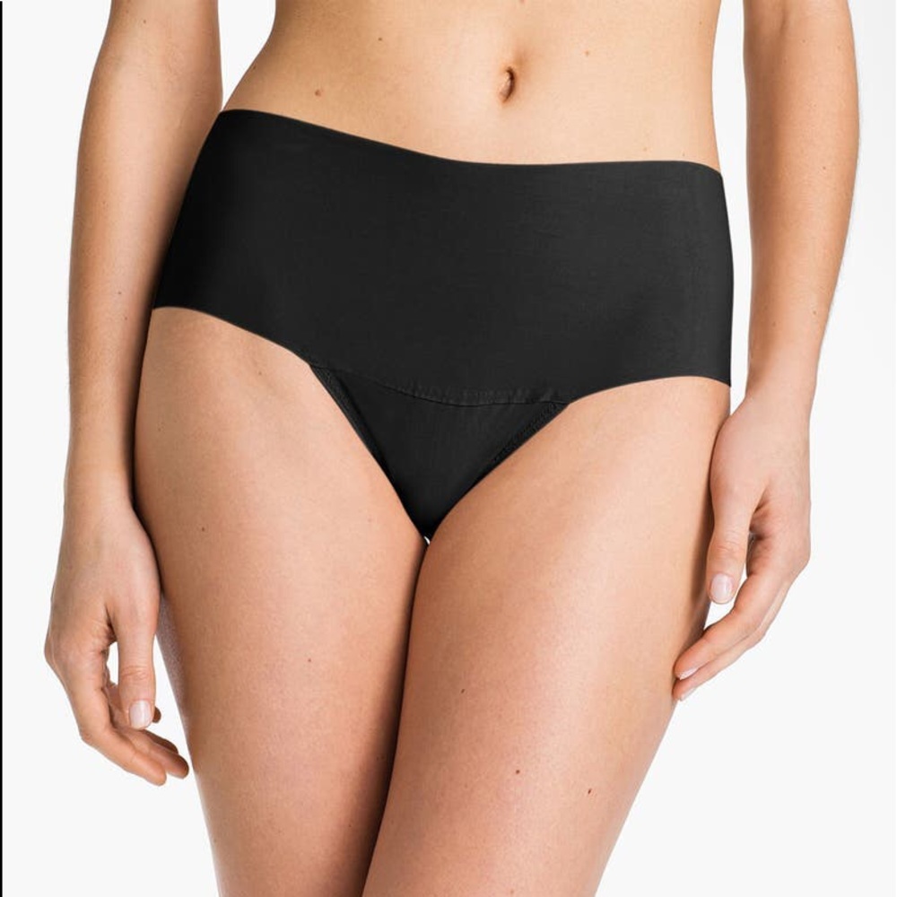 HANKY PANKY BARE GODIVA HIGH RISE THONG BLACK SMALL NWOT